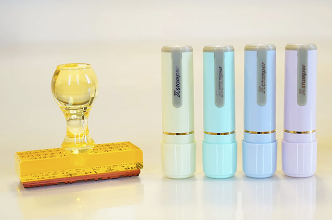 ゴム印とシャチハタ印の写真